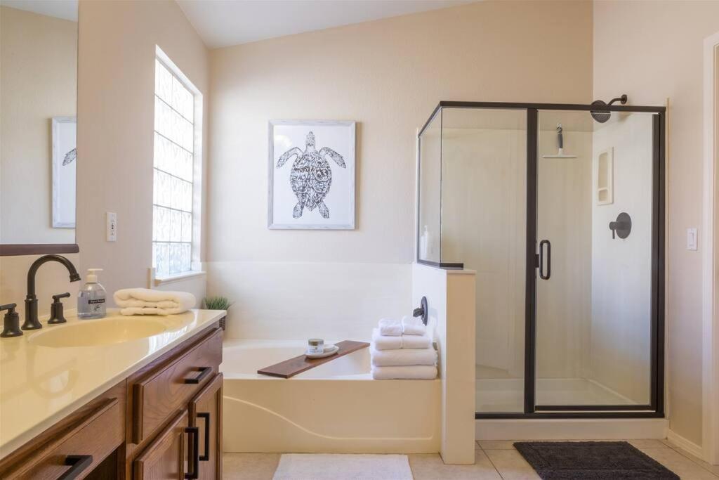 Private Paradise With Pool Heater, Spa, Billiards エイボンデール エクステリア 写真