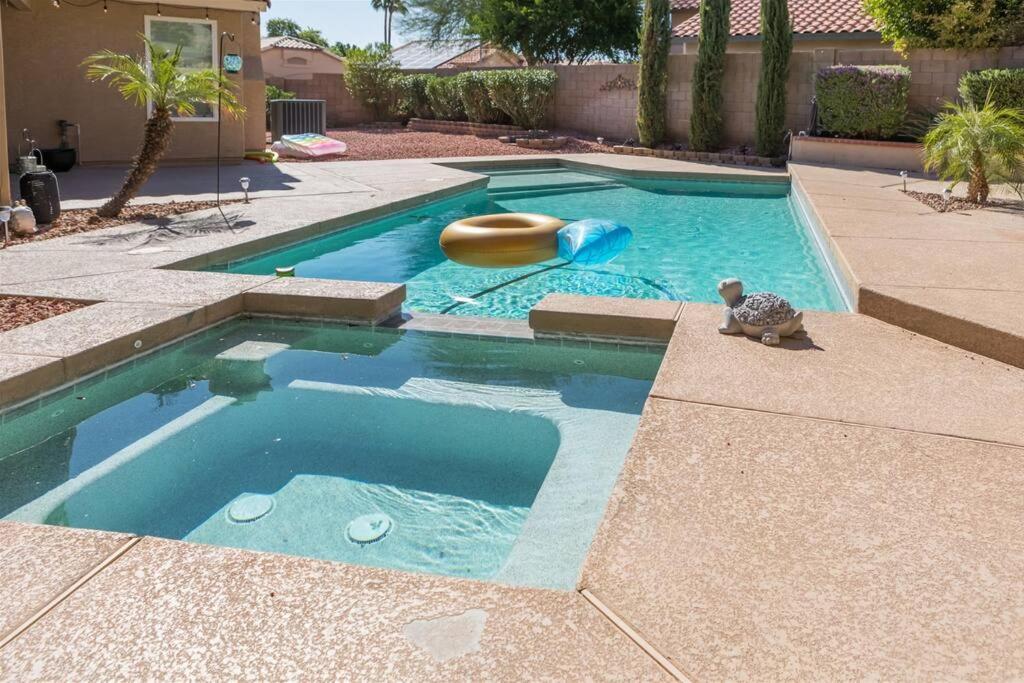 Private Paradise With Pool Heater, Spa, Billiards エイボンデール エクステリア 写真